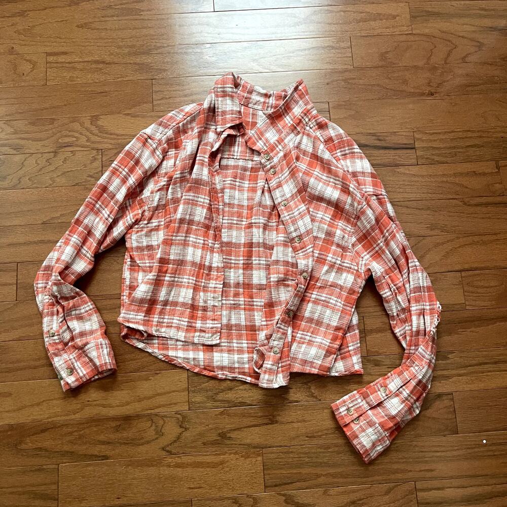 American Eagle Red Orange and White Cropped Plaid Long Sleeve Flannel Size XL